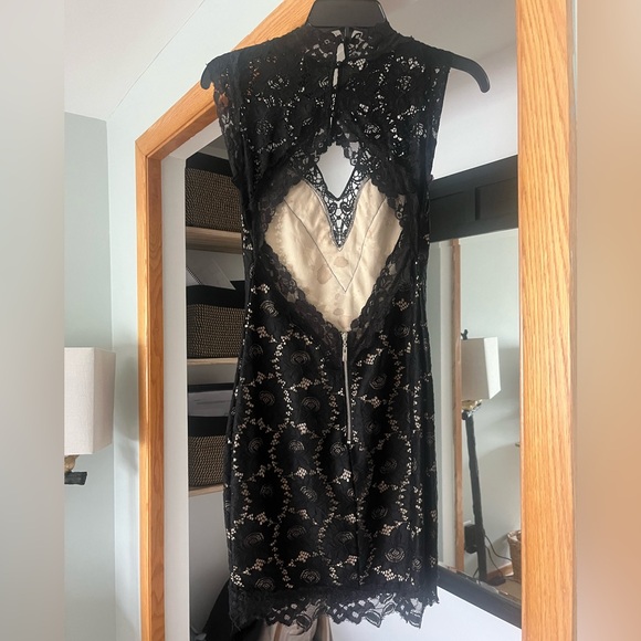 Keyhole Black and Nude Mini Dress - Picture 3 of 3